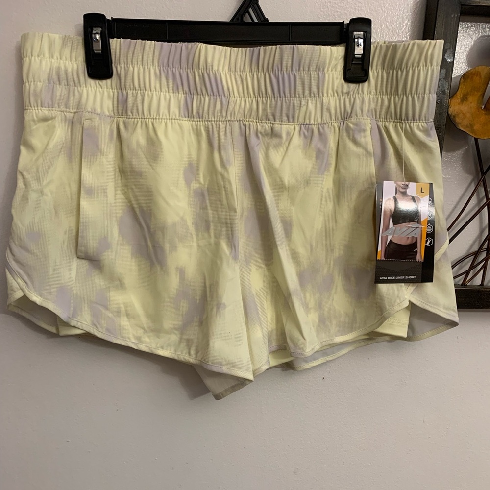 Avia Women's Yellow Tie Dye Pattern Running Shorts With Bike Liner Size Large